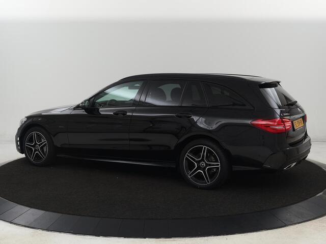 Mercedes-Benz C-KLASSE 300e AMG Night | Adaptive cruise | Stoelverwarming | Carplay | Leder/Alcantara | Camera | Burmester Surround | Navigatie | Sfeerverlichting | Digital Cockpit | PHEV | Plug In