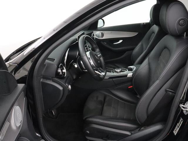 Mercedes-Benz C-KLASSE 300e AMG Night | Adaptive cruise | Stoelverwarming | Carplay | Leder/Alcantara | Camera | Burmester Surround | Navigatie | Sfeerverlichting | Digital Cockpit | PHEV | Plug In