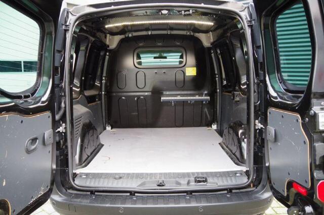 Mercedes-Benz CITAN 112 AUT. BENZINE, AIRCO, PARKEERSENSOREN, STOELVERWARMING