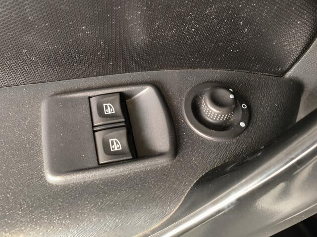 Mercedes-Benz CITAN 112 BlueEFFICIENCY 2x zijdeur BENZINE uit 2016 Rijklaar + 6 maanden Bova-garantie Henk Jongen Auto's in Helmond, al 50 jaar service zoals 't hoort!