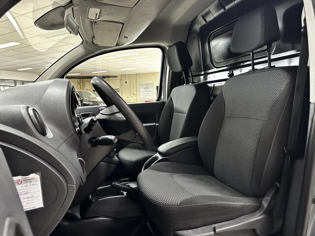 Mercedes-Benz CITAN 109 CDI/ 16'' LMV/ Side-Bars/ Zij-Schuifdeur rechts/ Airco/ Cruise/ Elek. pakket/ Bluetooth/ Armsteun/ Mistl.
