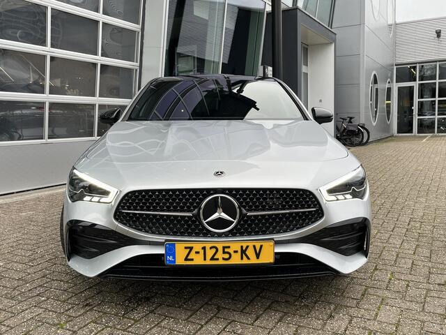 Mercedes-Benz CLA-KLASSE Shooting Brake 250 e AMG Line | Premium Pakket | Night Pakket | Panoramadak | MULTIBEAM LED Koplampen | Dodehoekassistent | Advanced Sound System | Sfeerverlichting | Stoelverwarming | Achteruitrijcamera | Elektrisch Inklapbare Buitenspiegels | Showmodel