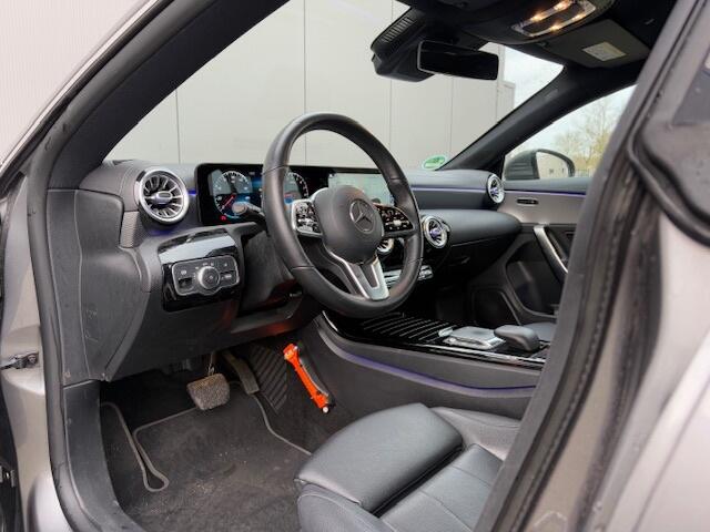 Mercedes-Benz CLA-KLASSE 250 e - nap! - airco - cruise - Navi - Leder -