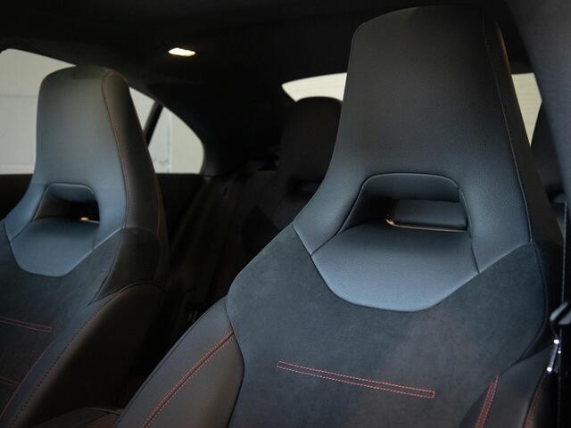 Mercedes-Benz CLA-KLASSE 180 Star Edition AMG Line Panorama dak