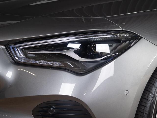 Mercedes-Benz CLA-KLASSE Shooting Brake 250 e Luxury Line Panorama dak