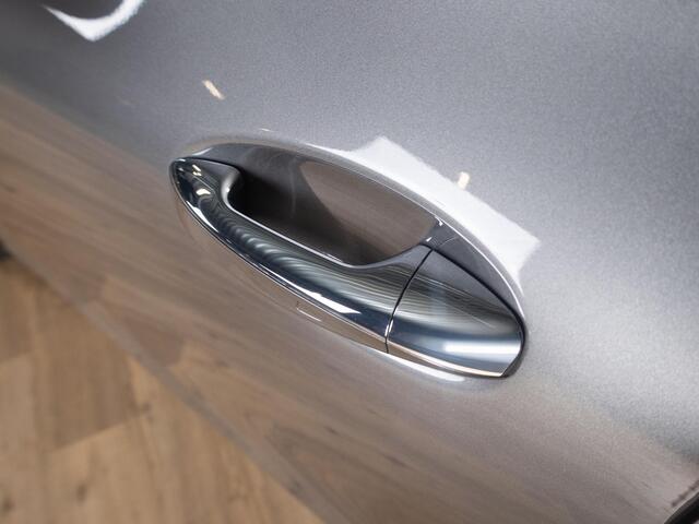 Mercedes-Benz CLA-KLASSE Shooting Brake 250 e Luxury Line Panorama dak