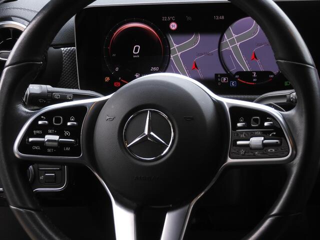 Mercedes-Benz CLA-KLASSE 180/ PANAMERICANA GRILLE/ 18INCH VELGEN