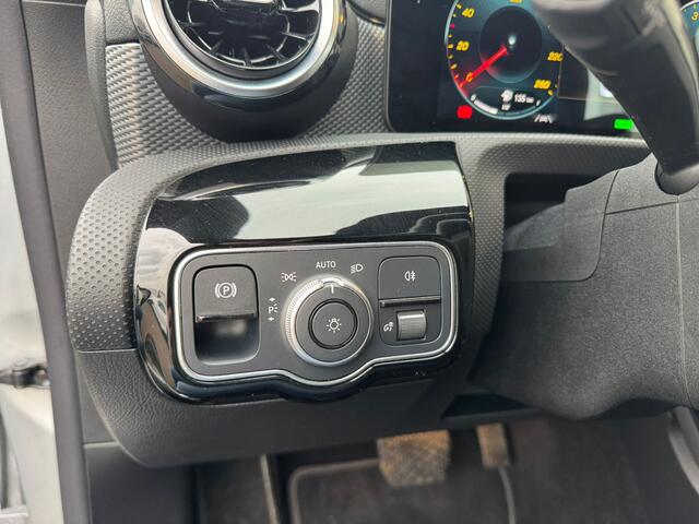 Mercedes-Benz CLA-KLASSE 250 e Business Line