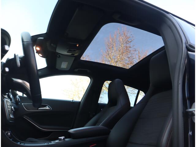 Mercedes-Benz CLA-KLASSE Shooting Brake 180 Business Solution AMG / Panoramadak