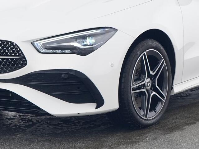 Mercedes-Benz CLA-KLASSE Shooting Brake 250 e AMG Plug-In Hybride | AMG Line Premium | Night Pakket | Panorama Schuif-Kanteldak | 11 kw Laden | Stuur en Stoelverwarmig | Inclusief 24 maanden MB Certified garantie voor Europa.