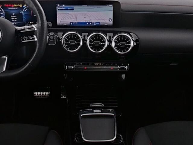 Mercedes-Benz CLA-KLASSE Shooting Brake 250 e AMG Plug-In Hybride | AMG Line Premium | Night Pakket | Panorama Schuif-Kanteldak | 11 kw Laden | Stuur en Stoelverwarmig | Inclusief 24 maanden MB Certified garantie voor Europa.