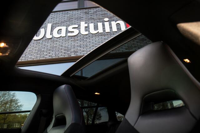 Mercedes-Benz CLA-KLASSE Shooting Brake 250 e AMG Line Panoramadak, Achteruitrijcamera, isofix, schakelflippers