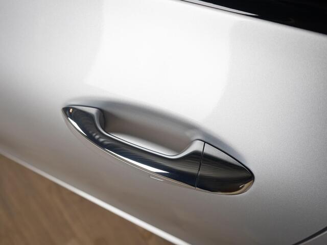 Mercedes-Benz CLA-KLASSE Shooting Brake 200 AMG Line Panorama dak | Trekhaak