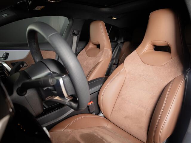 Mercedes-Benz CLA-KLASSE Shooting Brake 200 AMG Line Panorama dak | Trekhaak