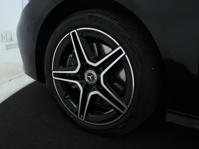 Mercedes-Benz CLA-KLASSE Shooting Brake 250 e AMG Plug-In Hybride 5 spaaks lichtmetalen velgen | Navigatie | Wide screen | Parking support met camera achter | Inclusief 24 maanden Mercedes-Benz Certified garantie voor Europa.