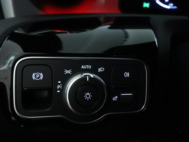 Mercedes-Benz CLA-KLASSE Shooting Brake 250 e AMG Plug-In Hybride 5 spaaks lichtmetalen velgen | Navigatie | Wide screen | Parking support met camera achter | Inclusief 24 maanden Mercedes-Benz Certified garantie voor Europa.