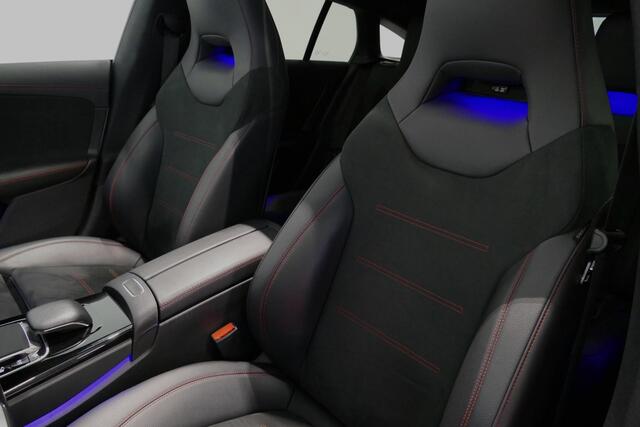 Mercedes-Benz CLA-KLASSE Shooting Brake 220 AMG Line / CLA45 AMG Diffuser / Panamericana Grill / Panoramadak / Burmester Surround Sound / Stoelverwarming / LED High Performance koplampen / Nightpakket / Agility Control / Trekhaak (zwenkbaar) / Ambienteverlichting / Widescreen / 1