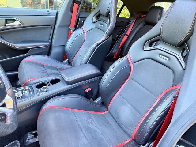 Mercedes-Benz CLA-KLASSE AMG 45 4MATIC 381PK