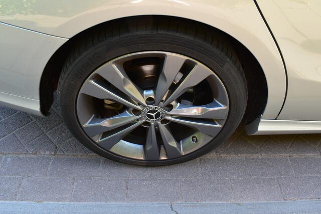 Mercedes-Benz CLA-KLASSE 180 Business Solution AUT. '17 NIEUWSTAAT!
