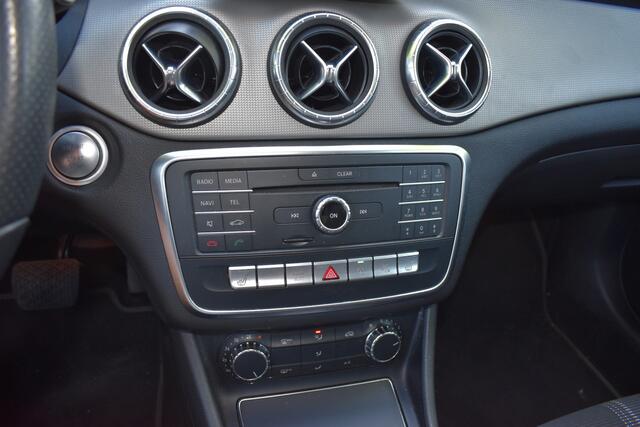 Mercedes-Benz CLA-KLASSE 180 Business Solution AUT. '17 NIEUWSTAAT!