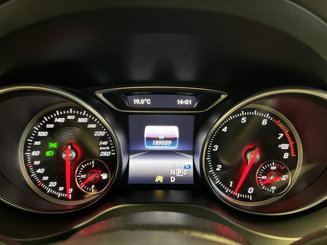 Mercedes-Benz CLA-KLASSE Shooting Brake 180 | AMG Line | Panoramadak | Achteruitrijcamera |