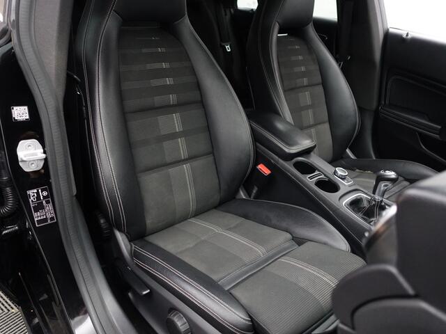 Mercedes-Benz CLA-KLASSE 180 AMG Edition Plus- Xenon Led, Stoelverwarming, Privacy Glass, Park Assist, Sport Leder Interieur