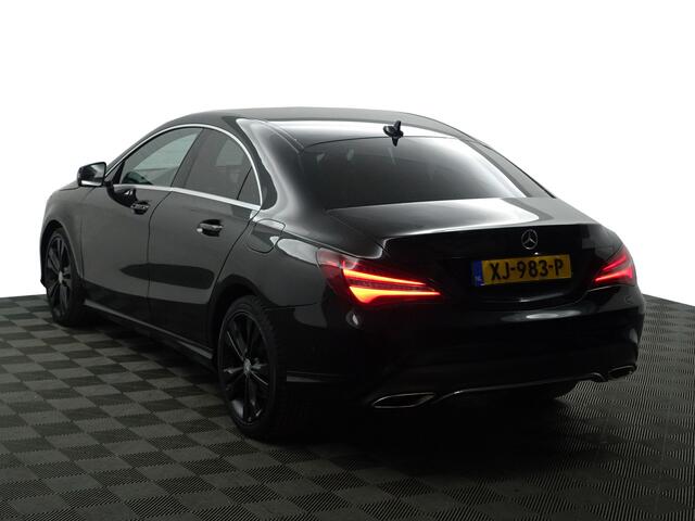 Mercedes-Benz CLA-KLASSE 180 AMG Edition Plus- Xenon Led, Stoelverwarming, Privacy Glass, Park Assist, Sport Leder Interieur