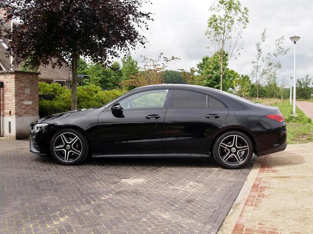 Mercedes-Benz CLA-KLASSE 180 Premium Plus | Amg-Pakket | Camera | Apple Carplay | Cruise Control | Nieuw Model |