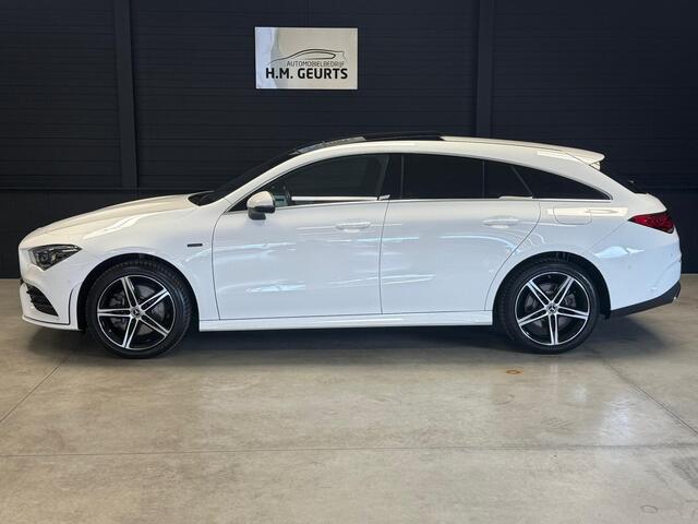 Mercedes-Benz CLA-KLASSE Shooting Brake 250e Amg Line Pano Navi Camera Led Zeer Compleet! 56dkm!