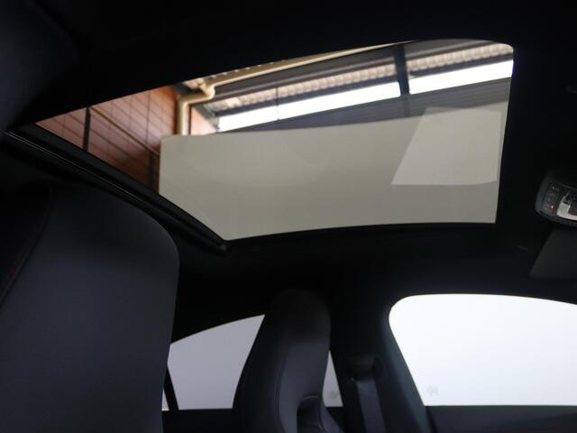 Mercedes-Benz CLA-KLASSE 180 Coupé Business Solution AMG | Techniek Pakket | 360* Camera | Burmester | Rij-assistentie | 19inch