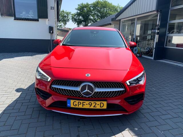 Mercedes-Benz CLA-KLASSE Shooting Brake 180 Premium cruise/airco/lane assist
