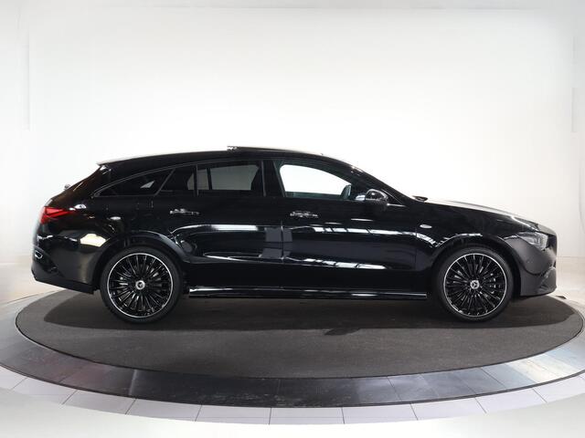 Mercedes-Benz CLA-KLASSE 250 e Shooting Brake Business Solution AMG | Panoramaschuifdak | Nightpakket | 19 inch AMG-Velgen