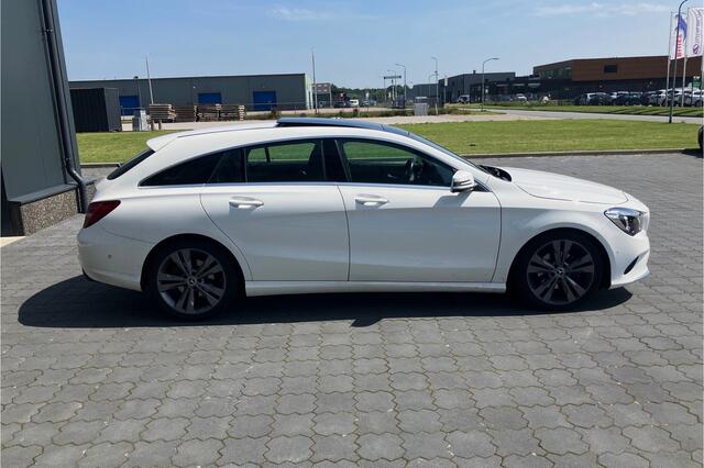 Mercedes-Benz CLA-KLASSE Shooting Brake 180 Business Solution AMG PANO LED