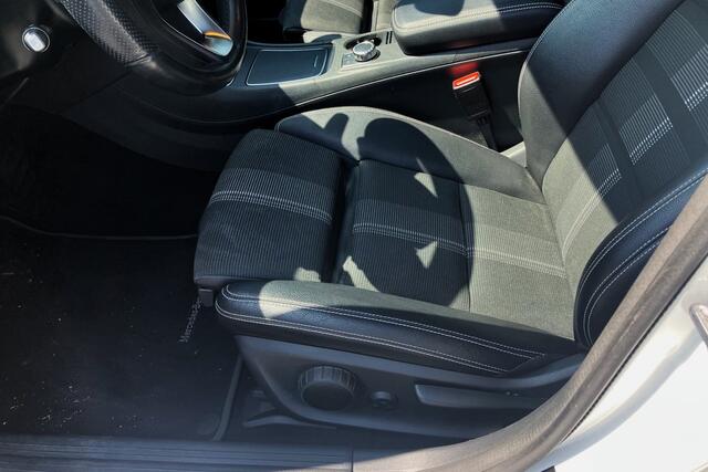 Mercedes-Benz CLA-KLASSE Shooting Brake 180 Business Solution AMG PANO LED