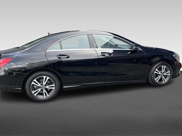 Mercedes-Benz CLA-KLASSE 180 Ambition Automaat