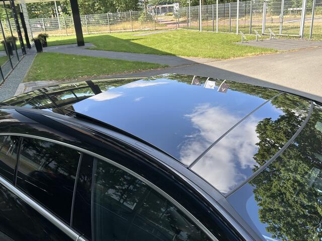 Mercedes-Benz CLA-KLASSE Shooting Brake 200 AMG // Panoramadak // Sfeerverlichting // Privacy Glas // 19" Velgen // Carplay // Augmented Reality