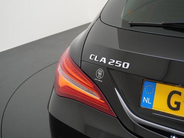 Mercedes-Benz CLA-KLASSE Shooting Brake 250 Sport 4MATIC Business Camera | Stoelverwarming |