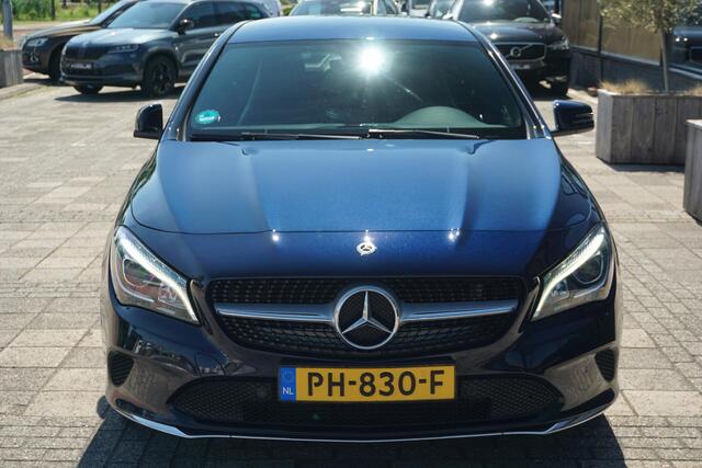 Mercedes-Benz CLA-KLASSE Shooting Brake 180 Business Solution Trekhaak | Apple Carplay | LED