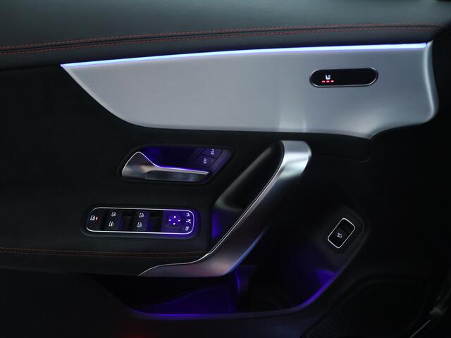 Mercedes-Benz CLA-KLASSE Shooting Brake 200 AMG Line | Achteruitrijcamera | Trekhaak | Distronic | Multispaaks Velgen | Nightpakket | Parkeerpakket met achteruitrijcamera | Antidiefstalpakket GUARD 360° Plus |