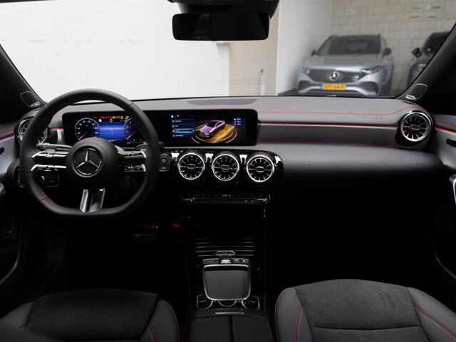 Mercedes-Benz CLA-KLASSE 180 Business Solution AMG