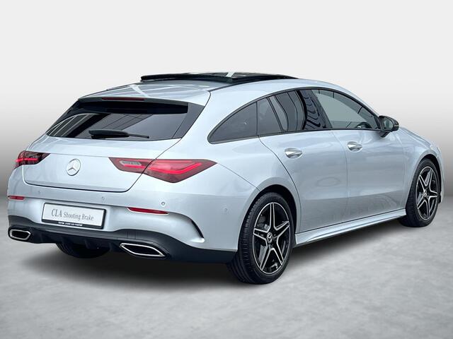 Mercedes-Benz CLA-KLASSE Shooting Brake 180 Star Edition AMG LIMITED | Night Pakket | Panoramadak | Trekhaak | Apple CarPlay | Android Auto | Sfeerverlichting | Stoelverwarming | Achteruitrijcamera | Parkeersensoren | Elektrisch inklapbare buitenspiegels
