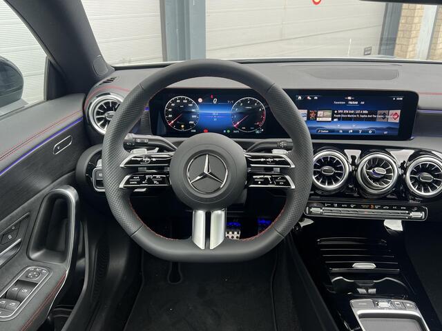 Mercedes-Benz CLA-KLASSE Shooting Brake 180 Star Edition AMG LIMITED | Night Pakket | Panoramadak | Trekhaak | Apple CarPlay | Android Auto | Sfeerverlichting | Stoelverwarming | Achteruitrijcamera | Parkeersensoren | Elektrisch inklapbare buitenspiegels