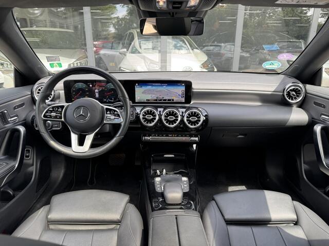 Mercedes-Benz CLA-KLASSE Shooting Brake 200 Business Solution Luxury*LED*Panorama*