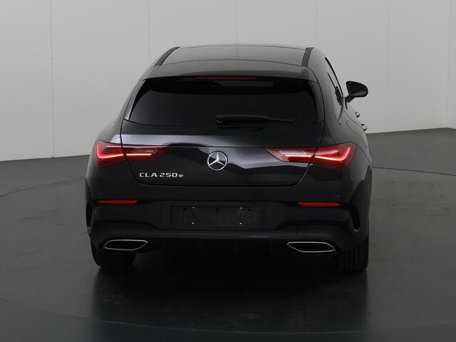 Mercedes-Benz CLA-KLASSE Shooting Brake 250e Star Edition AMG Line Mercedes-Benz CLA 250 e Shooting Brake Star Edition AMG Line | Panoramaschuifdak | MULTIBEAM LED | Nightpakket | Sfeerverlichting | Multispaak Velgen