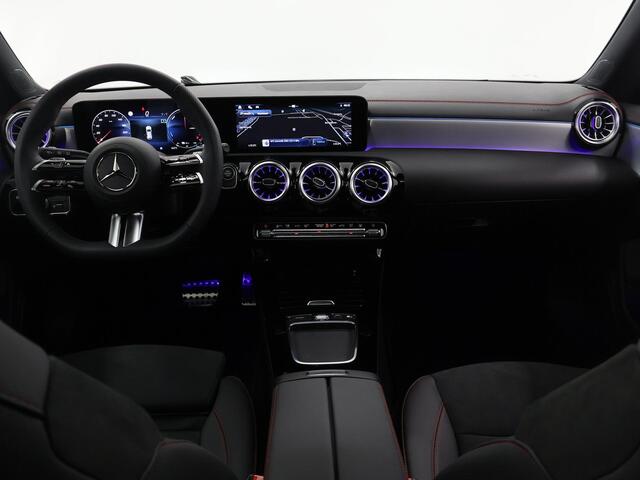 Mercedes-Benz CLA-KLASSE Shooting Brake 250e Star Edition AMG Line Mercedes-Benz CLA 250 e Shooting Brake Star Edition AMG Line | Panoramaschuifdak | MULTIBEAM LED | Nightpakket | Sfeerverlichting | Multispaak Velgen