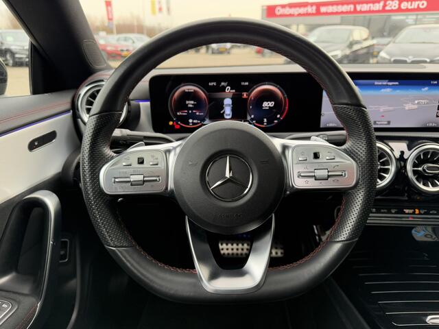 Mercedes-Benz CLA-KLASSE 180 AMG Line Panoramadak-/ Schuif-kanteldak Widescreen Keyless Entry Head-Up Display Ambienteverlichting ACC 19 Inch LED 360 Graden Camera Night Pakket BTW Vol!!