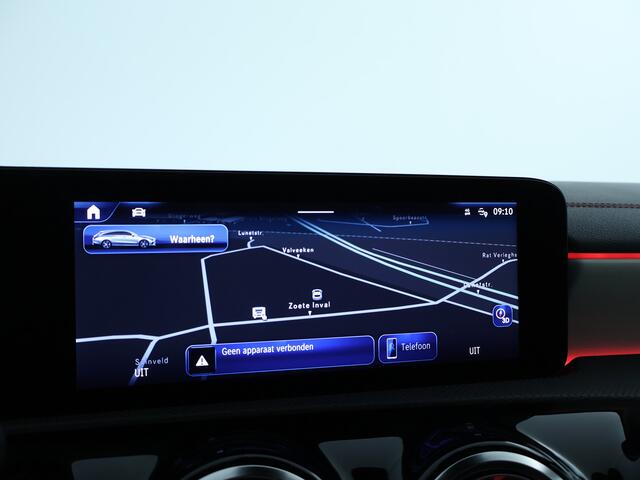 Mercedes-Benz CLA-KLASSE Shooting Brake 180 AMG Line | Nightpakket | Premium Pack | Parkeerpakket met achteruitrijcamera | EASY PACK achterklep | USB pakket plus | KEYLESS GO-comfortpakket | Sfeerverlichting | Dodehoekassistent |