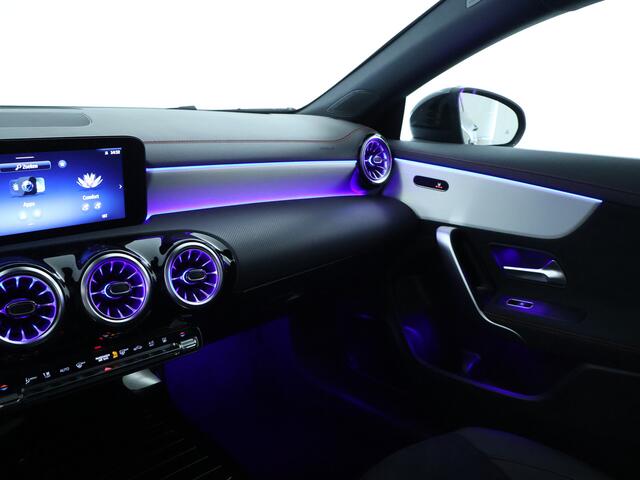Mercedes-Benz CLA-KLASSE Shooting Brake 250 e Business Solution AMG | AMG- Line | Night Pakket | Trekhaak | Panorama Schuif-Kanteldak | Sfeerverlichting | Inclusief 24 maanden MB Certified garantie voor Europa.