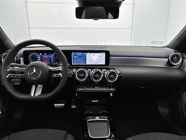 Mercedes-Benz CLA-KLASSE Shooting Brake 250 e Business Solution AMG | Trekhaak | Nightpakket | Parkeerpakket met achteruitrijcamera| KEYLESS-GO | EASY PACK achterklep | USB pakket plus | Sfeerverlichting | Draadloos oplaadsysteem voor Smartphone| Stoelverwarming voor |