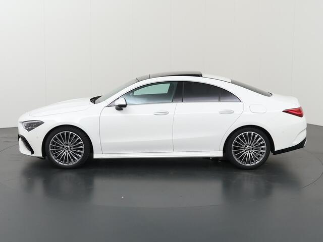 Mercedes-Benz CLA-KLASSE 180 Business Solution AMG | Panoramaschuifdak | 360° camera | Winter pakket | Techniekpakket